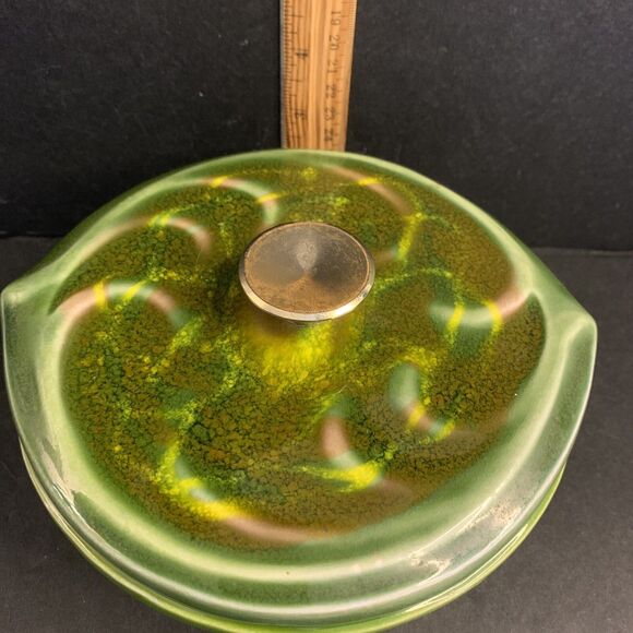 Vintage Green Pottery Bowl With Lid USA 2747 And 736-737 Markings - Picture 8 of 8